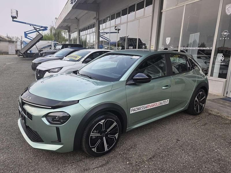 Nuova Lancia Ypsilon 101 CV (74 kW) 2025 Verde Utilitaria