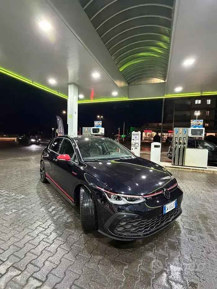 Usata VW Golf VIII GTI 330 CV (242 kW) 2024 Nero Berlina
