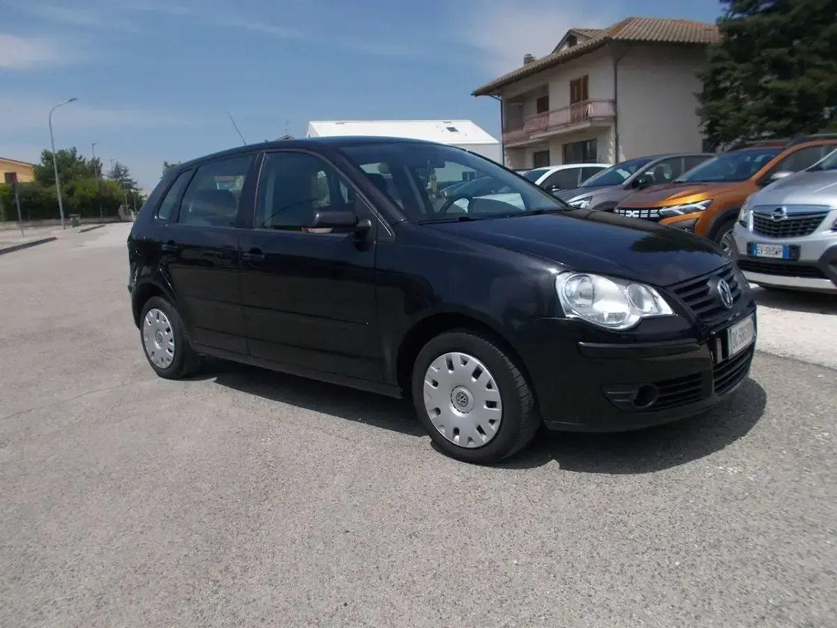 Usata VW Polo Comfortline 69 CV (50 kW) 2007 Nero Utilitaria
