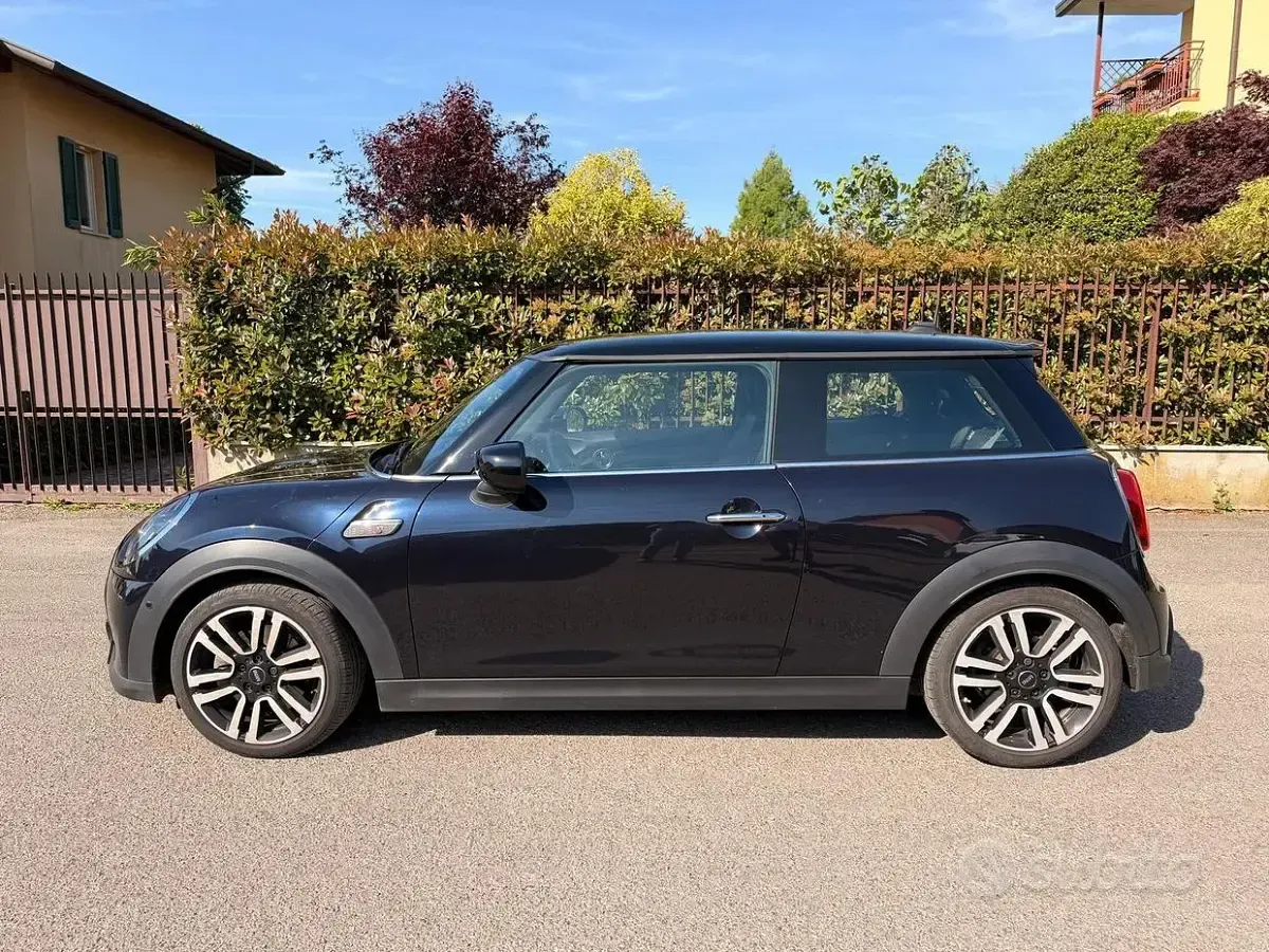 Usata Mini Cooper S 178 CV (130 kW) 2023 Nero Utilitaria
