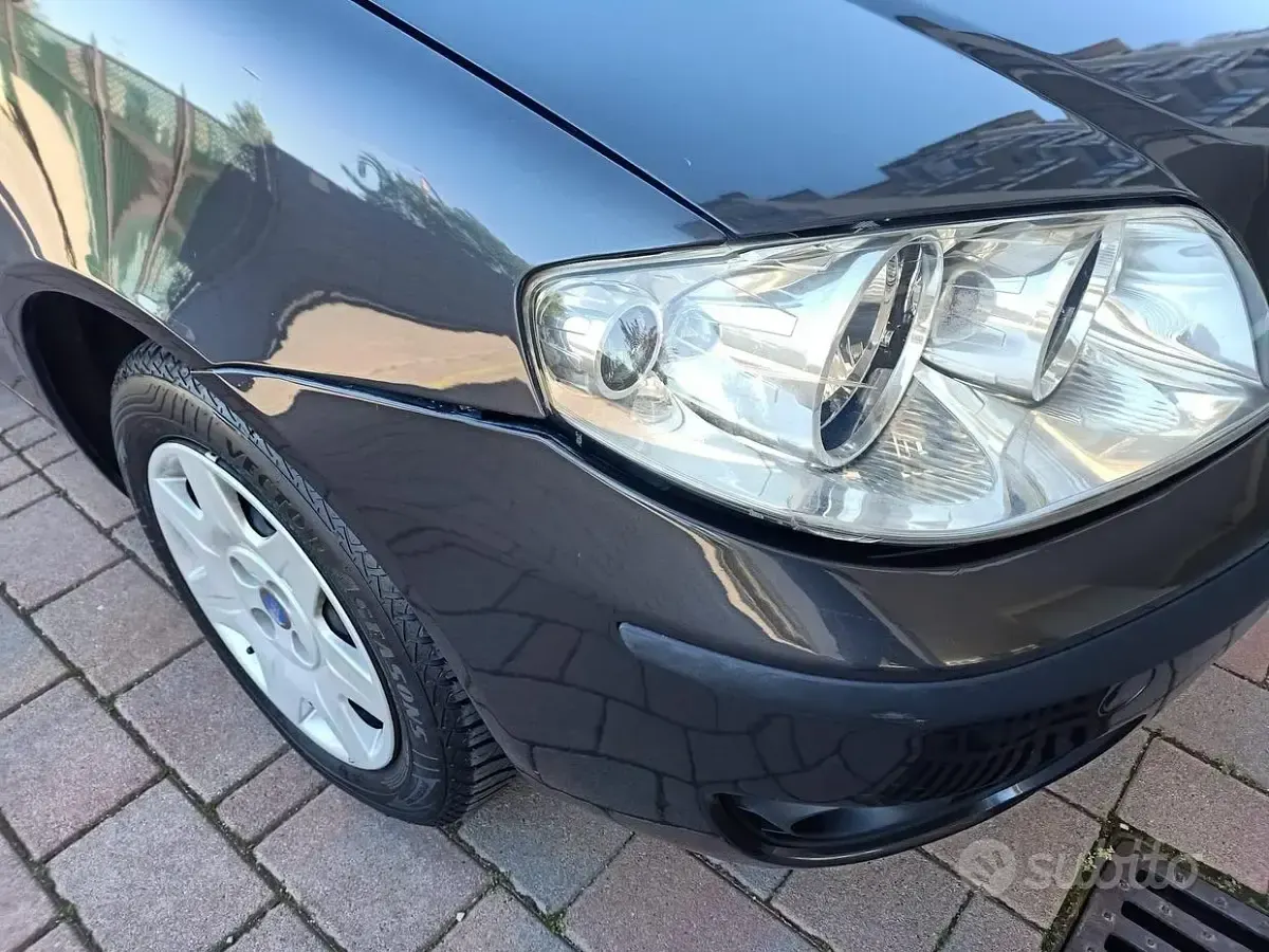 Usata Fiat Punto 60 CV (44 kW) 2008 Grigio Utilitaria