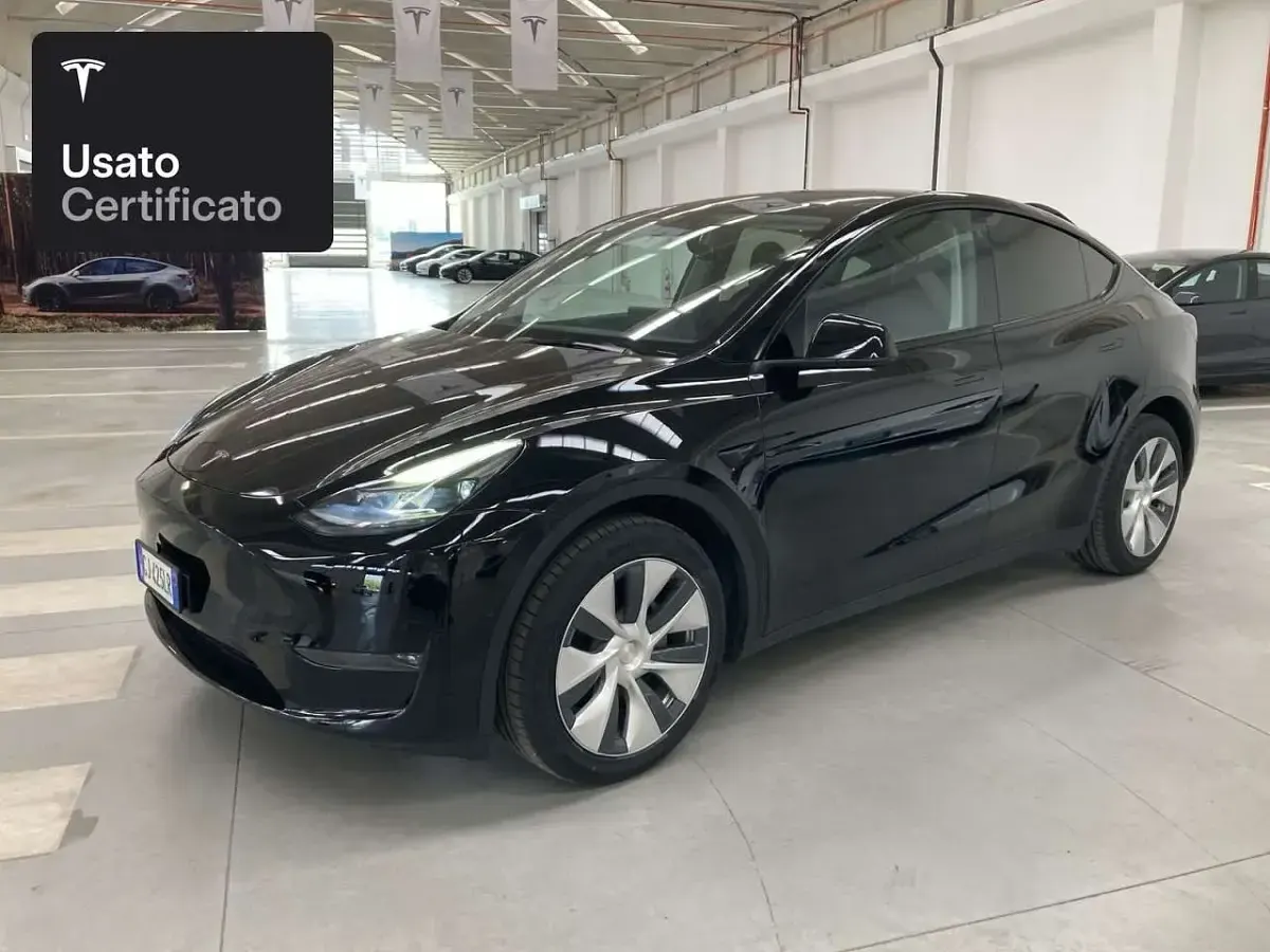 Usata Tesla Model Y Long Range AWD 258 kW (351 CV) 2022 Solid black SUV