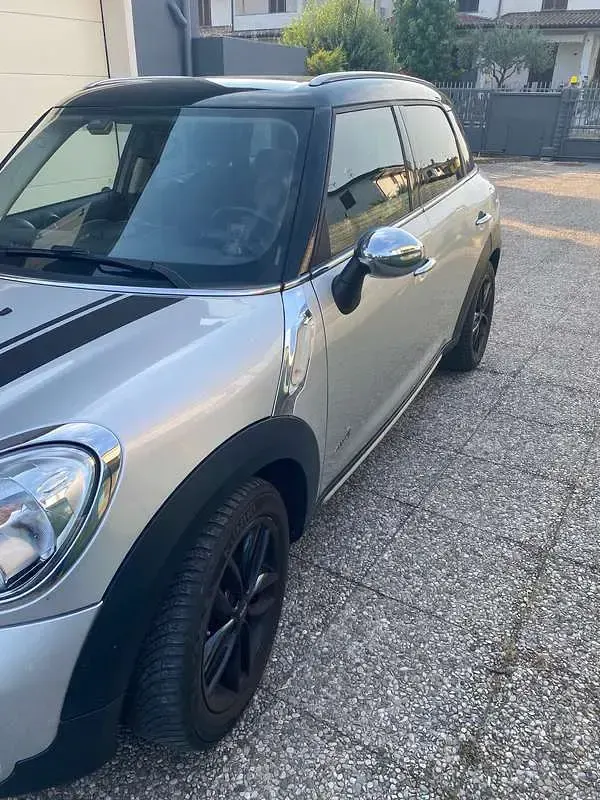 Usata Mini Cooper D Countryman 111 CV (81 kW) 2014 Argento SUV