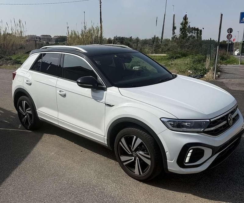 Usata VW T-Roc R-line 150 CV (110 kW) 2023 Bianco SUV