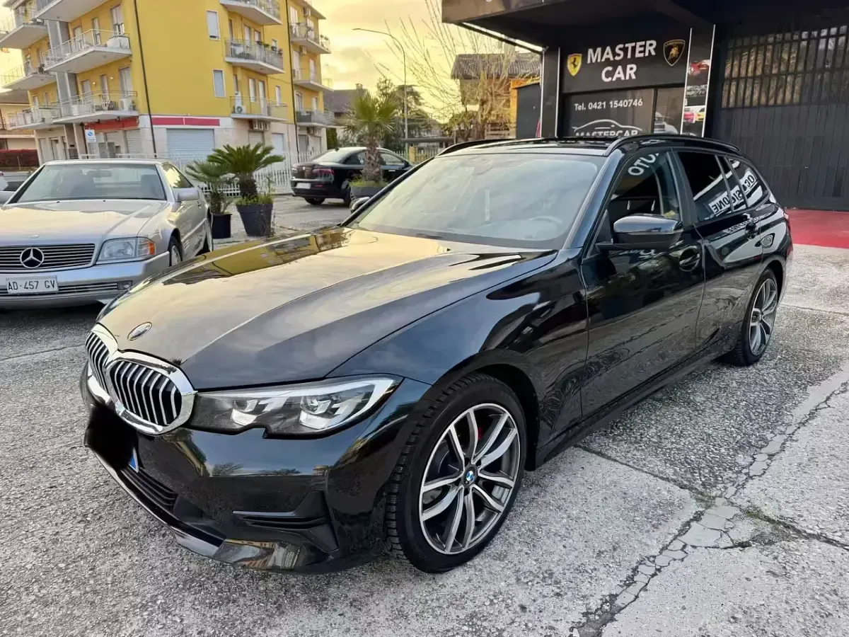 Usata BMW 318 149 CV (109 kW) 2022 Nero Station wagon