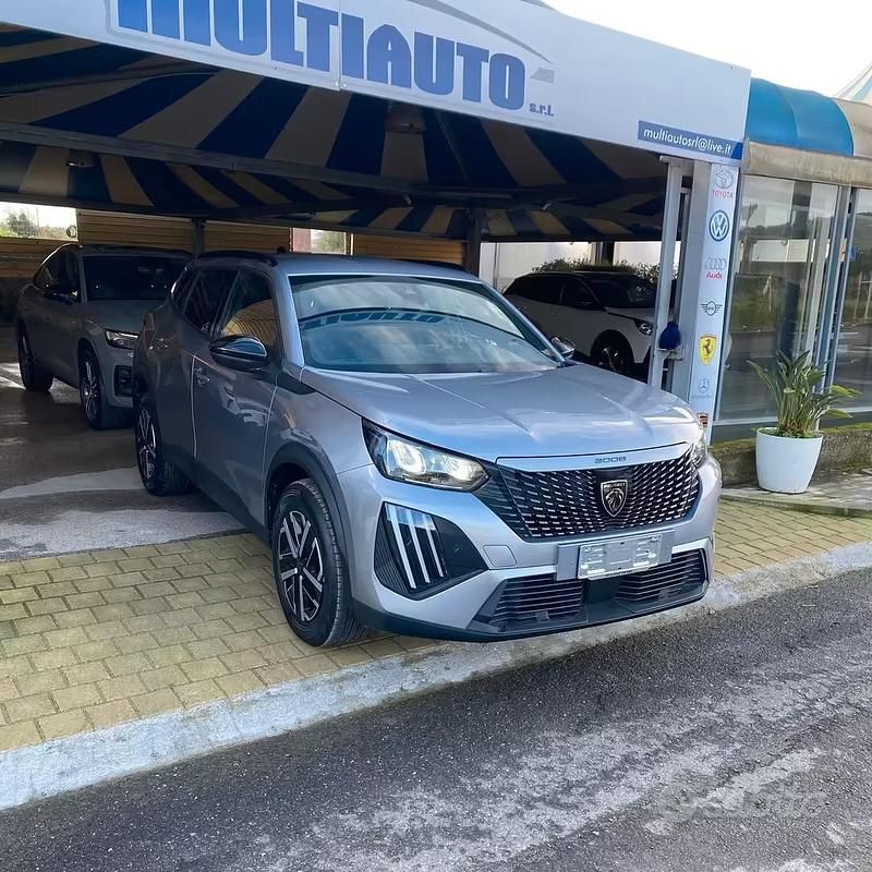 Usata Peugeot 2008 S 101 CV (74 kW) 2023 Grigio SUV