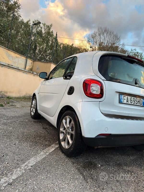 Usata Smart ForTwo Coupé 61 CV (44 kW) 2015 Utilitaria