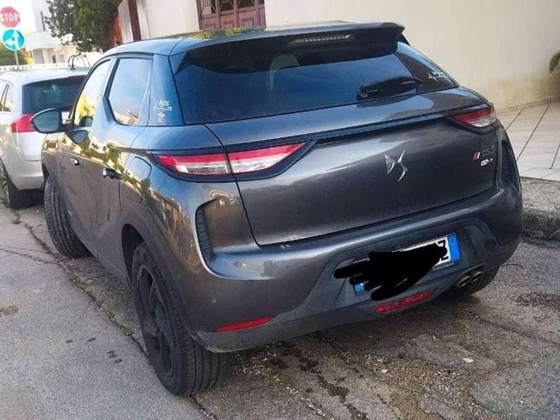 Grigio Usata 2019 DS Automobiles DS3 Crossback Performance SUV | 15.000 € (Buon prezzo) - Immagine 1/4