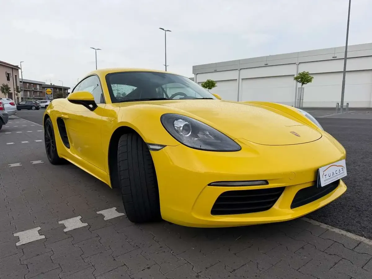 Usata Porsche 718 Cayman Edition 299 CV (219 kW) 2018 Giallo Coupé