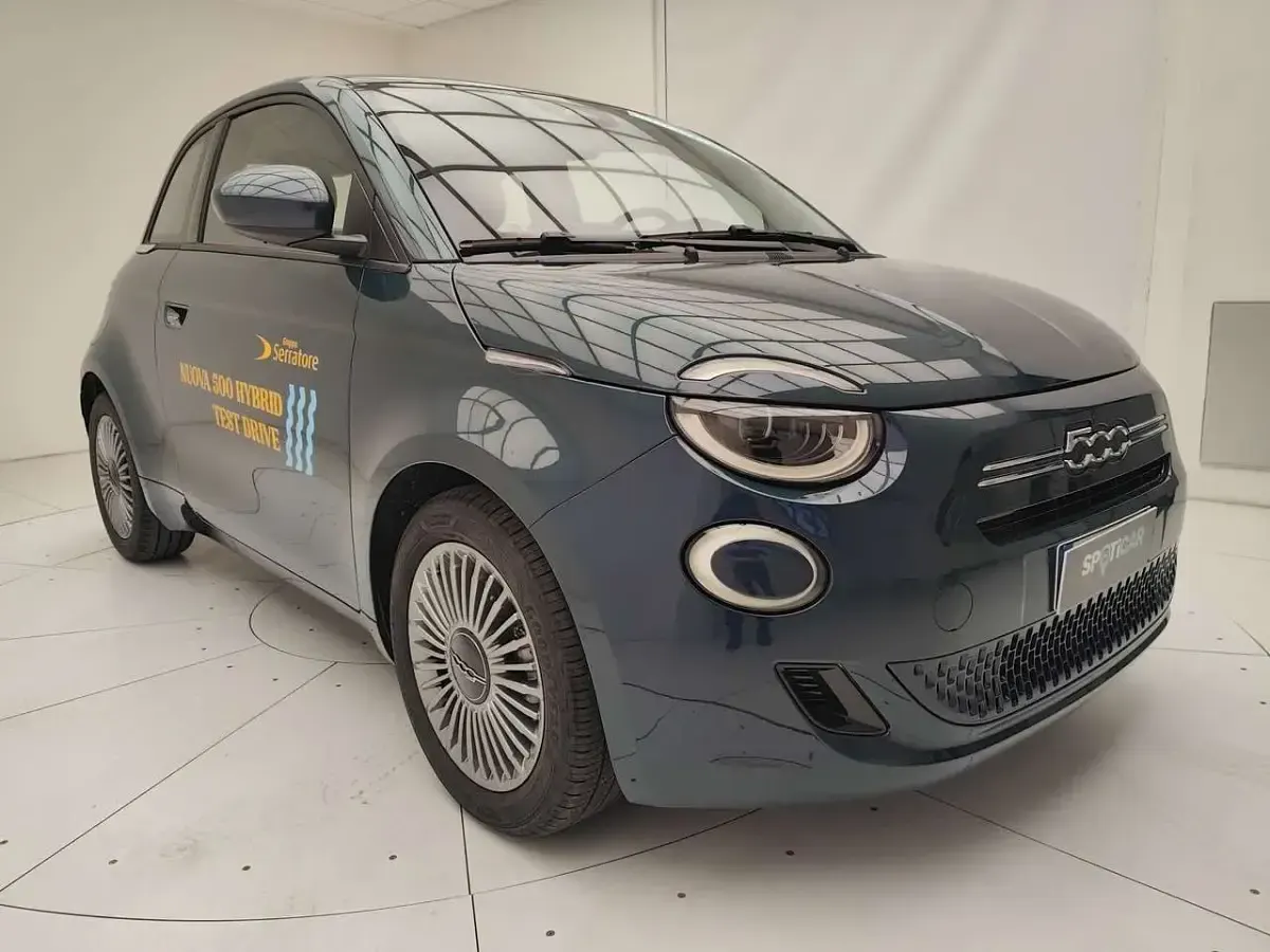 Nuova Fiat 500 65 CV (47 kW) 2025 Blu/azzurro Berlina