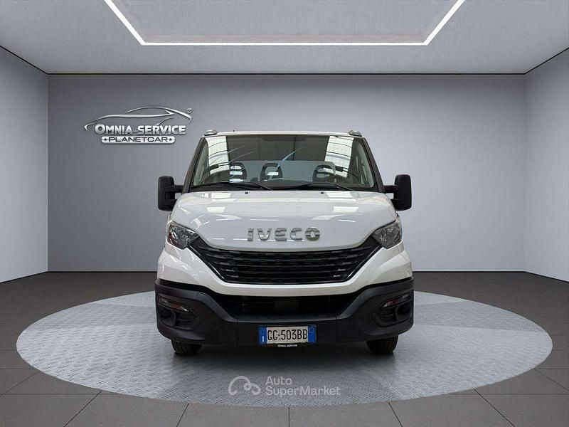Usata Iveco Daily 136 CV (100 kW) 2021 Bianco Cabrio