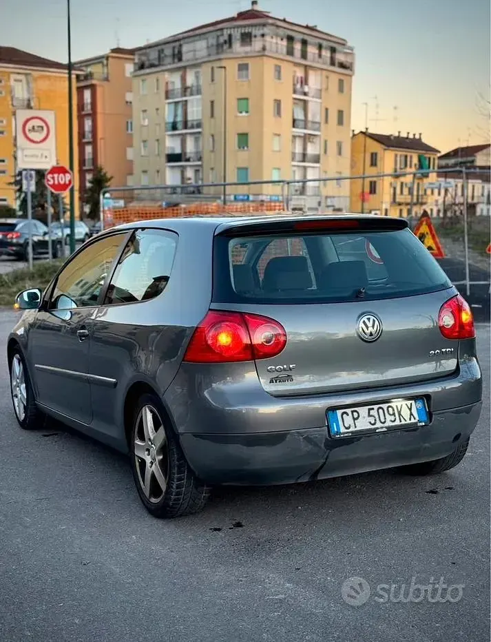 Usata VW Golf IV 116 CV (85 kW) 2004 Grigio Coupé