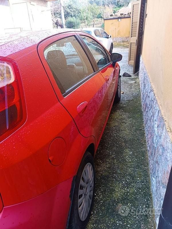 Usata Fiat Grande Punto 90 CV (66 kW) 2006 Rosso Utilitaria