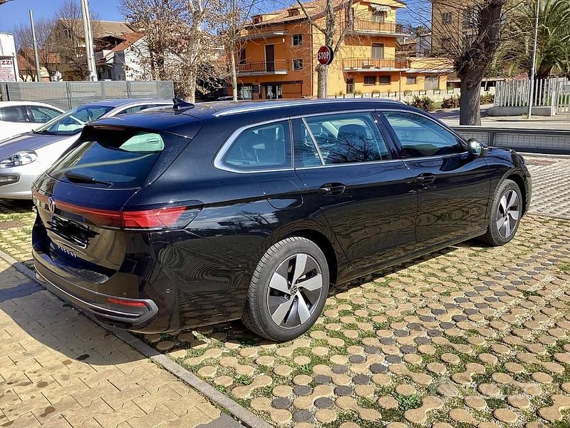 Begagnad VW Passat Business 122 HK (89 kW) 2025 Svart Kombi
