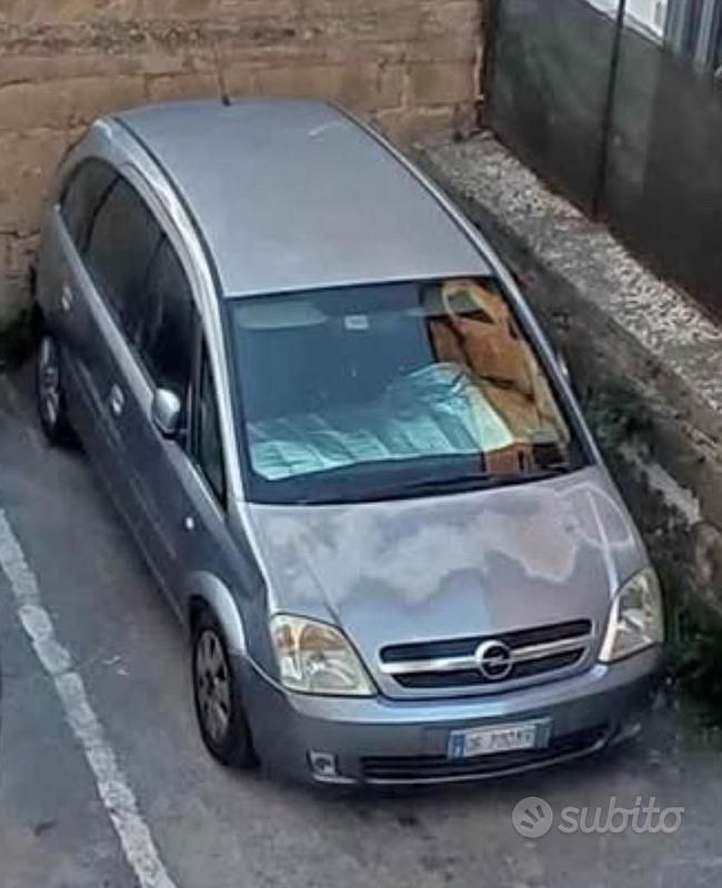 Usata Opel Meriva 110 CV (80 kW) 2006 Grigio Monovolume