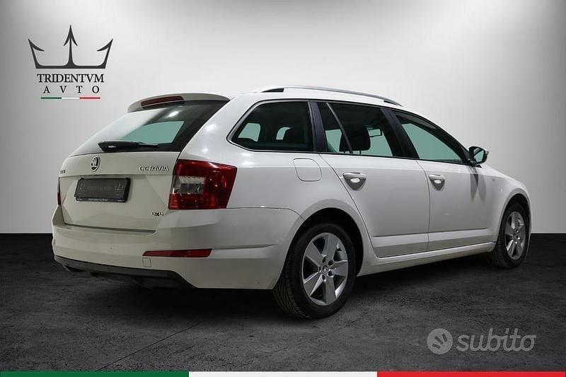 Usata Skoda Octavia Elegance 105 CV (77 kW) 2014 Bianco Station wagon