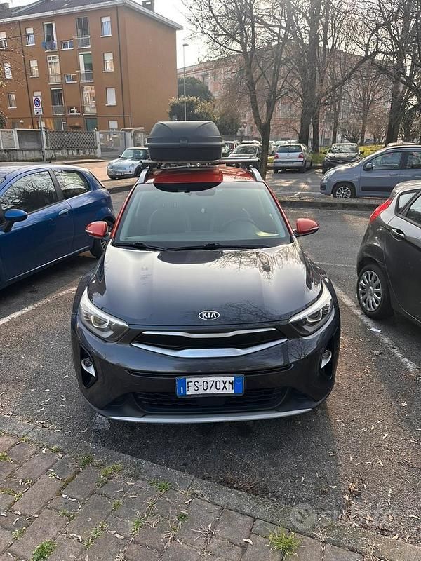 Usata Kia Stonic 120 CV (88 kW) 2018 Grigio SUV