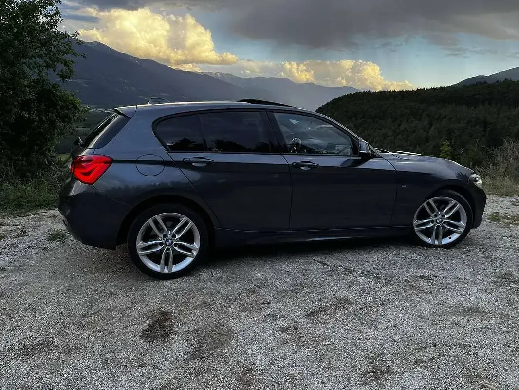 Usata BMW 120 Comfort Edition 190 CV (139 kW) 2017 Grigio Utilitaria