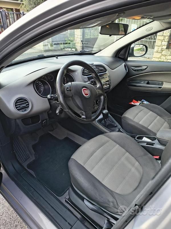 Usata Fiat Bravo 90 CV (66 kW) 2011 Grigio Utilitaria