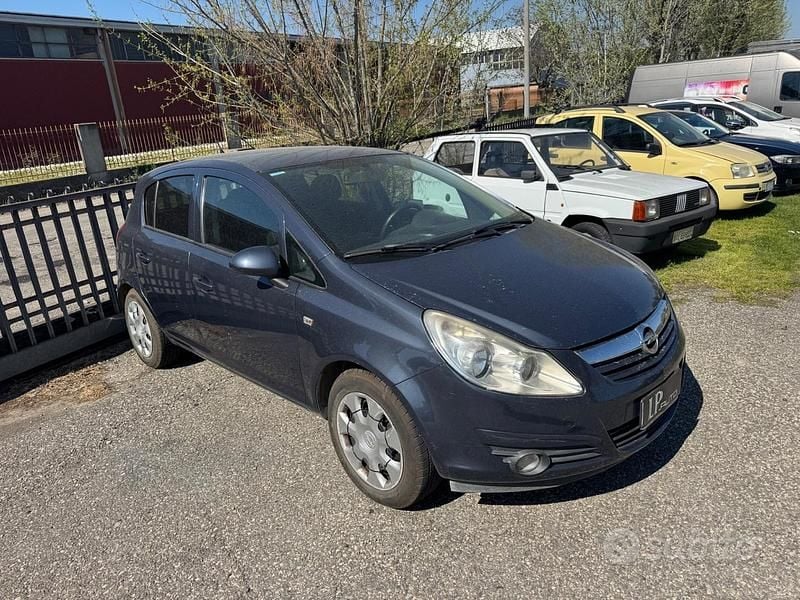 Usata Opel Corsa 95 CV (69 kW) 2012 Blu Utilitaria