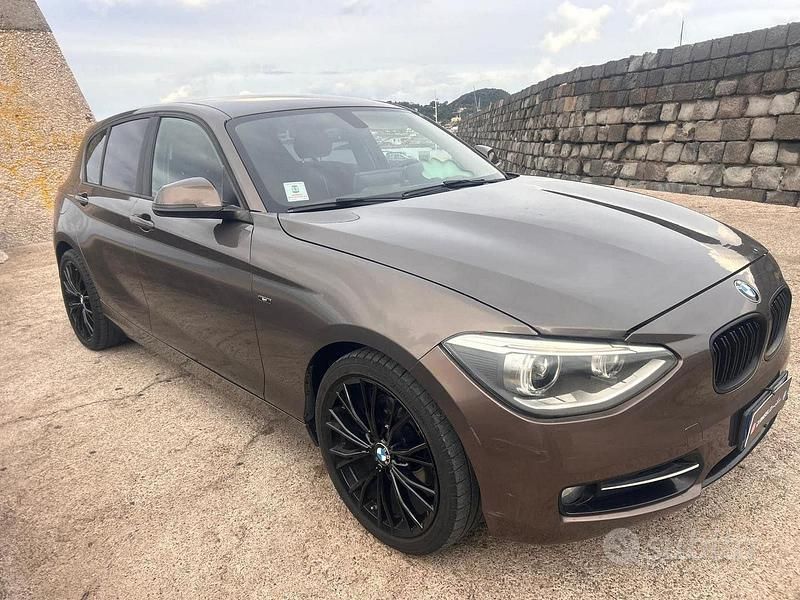 Usata BMW 120 184 CV (135 kW) 2014 Utilitaria