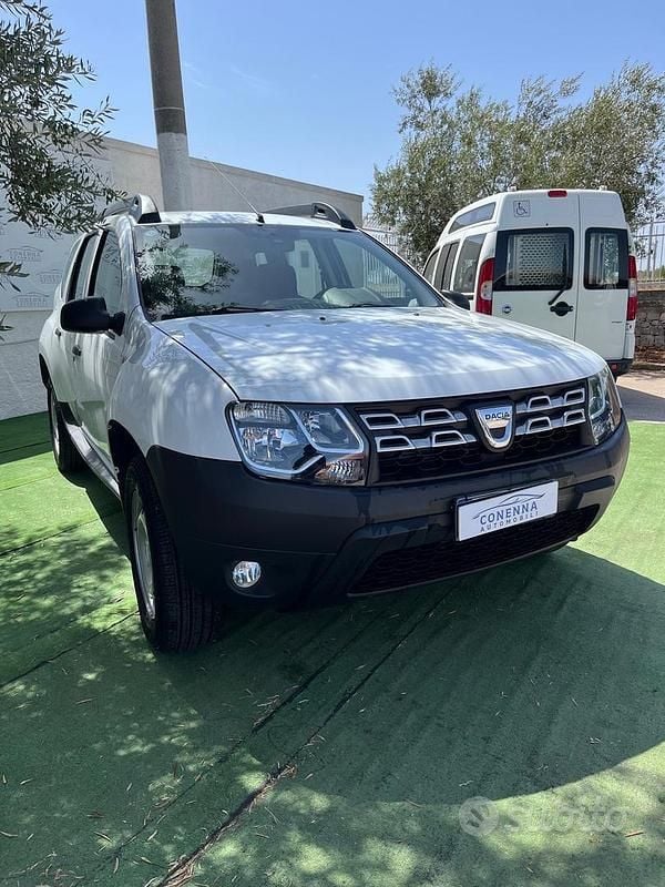Usata Dacia Duster Ambiance 110 CV (80 kW) 2015 Bianco SUV