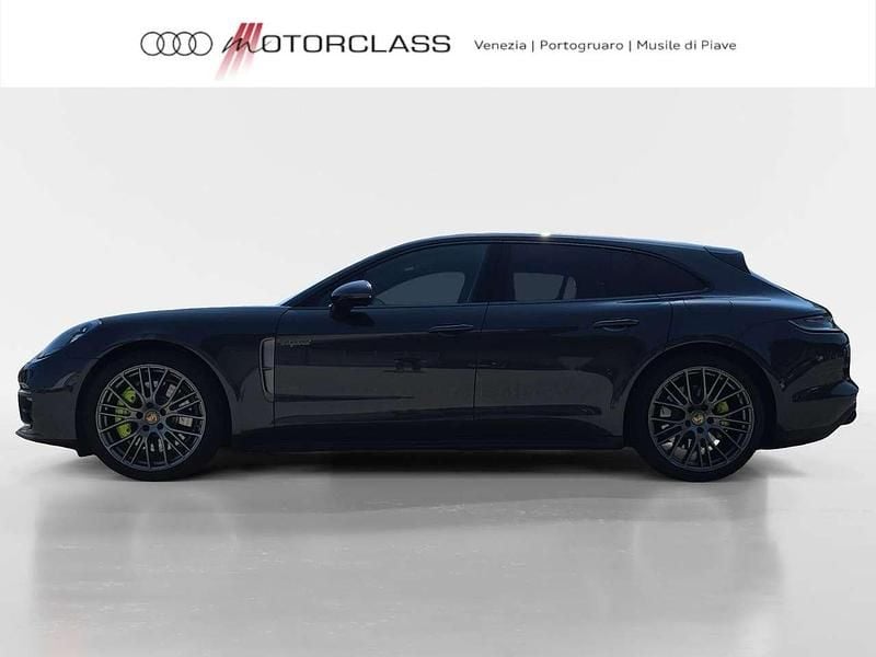 Usata Porsche Panamera 462 CV (339 kW) 2022 Nero metallizzato Berlina