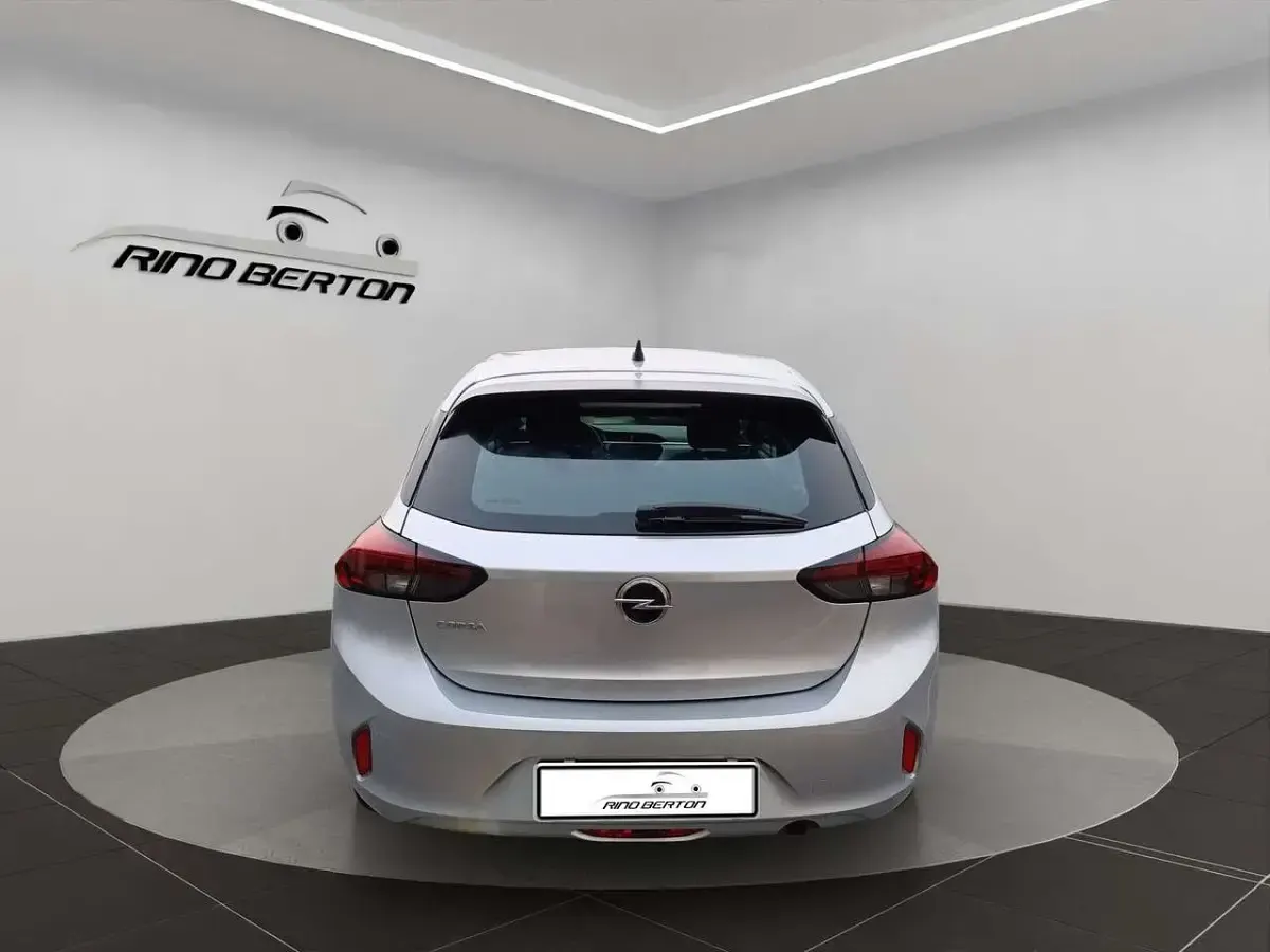 Usata Opel Corsa Edition 75 CV (55 kW) 2022 Argento Utilitaria
