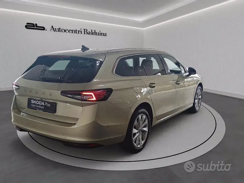 Nuova Skoda Superb Style 150 CV (110 kW) 2026 Rosso Station wagon