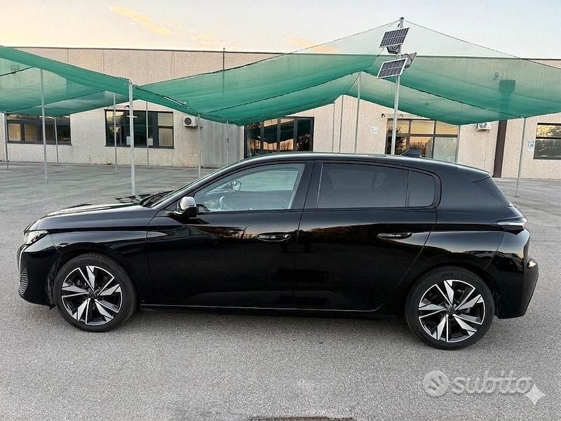 Occasion Peugeot 308 Allure 131 ch (96 kW) 2023 Noir Berline