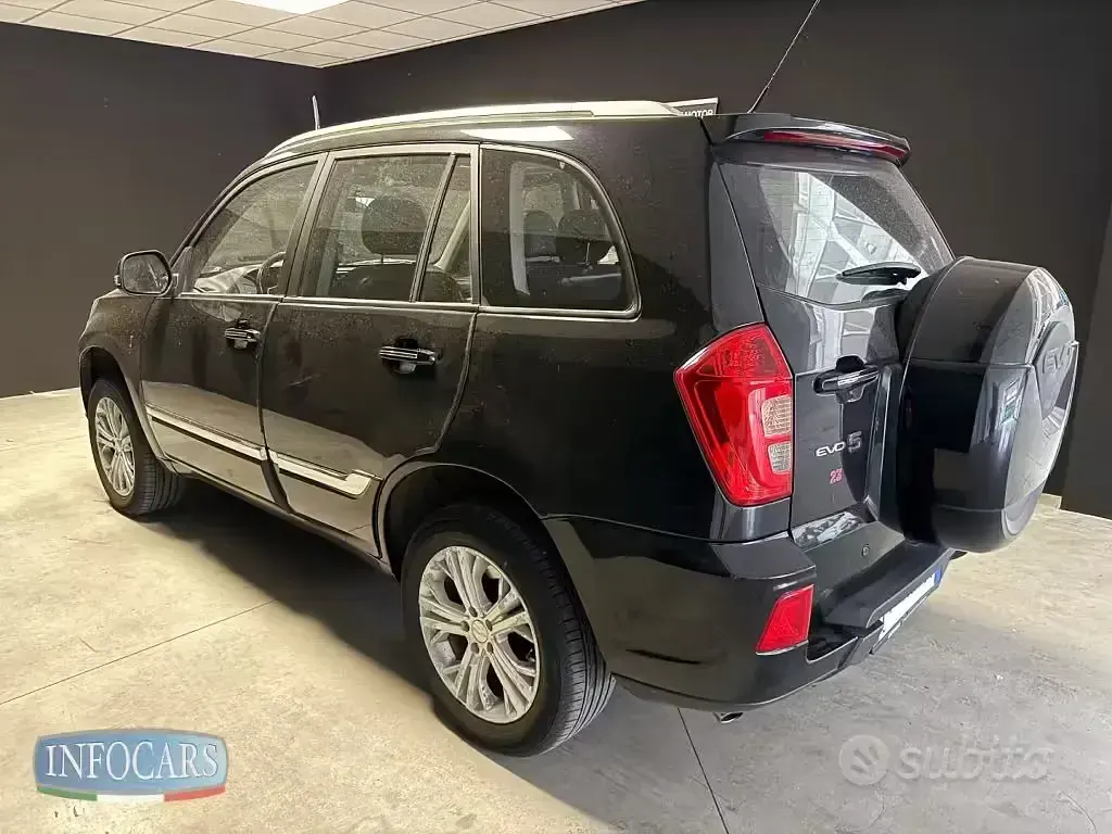 Usata EVO Evo 5 126 CV (92 kW) 2022 Nero metallizzato SUV