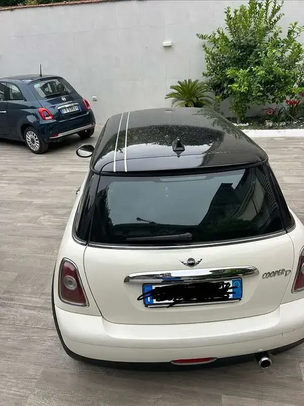 Usata Mini Cooper D Salt 109 CV (80 kW) 2008 Beige Utilitaria