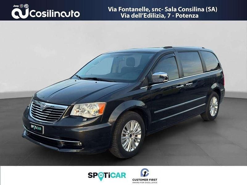 Grigio Usata 2012 Lancia Voyager Platinum Monovolume | 14.999 € (Molto cara) - Immagine 1/4
