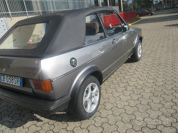 Usata VW Golf Cabriolet 81 CV (59 kW) 1984 Grigio Cabrio