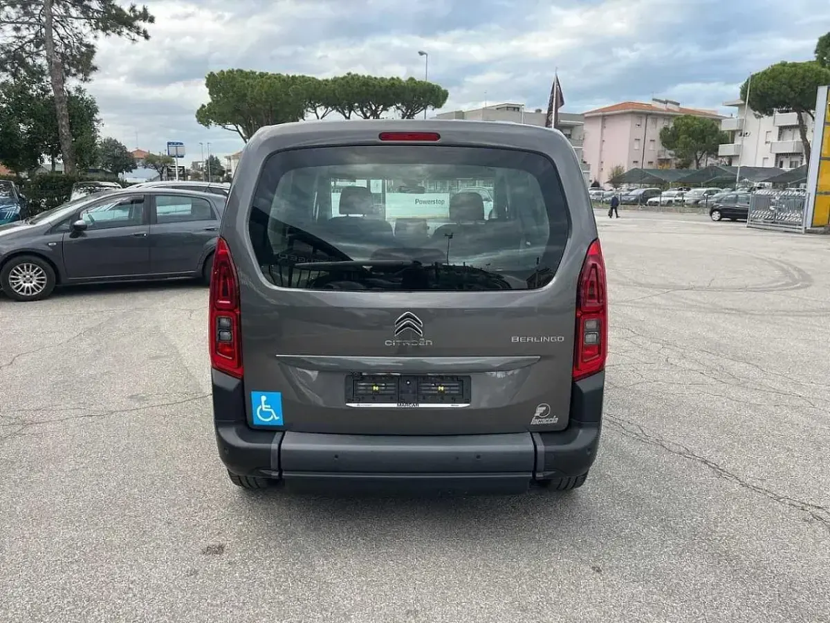 Usata Citroën e-Berlingo Feel 102 CV (75 kW) 2023 Grigio Monovolume