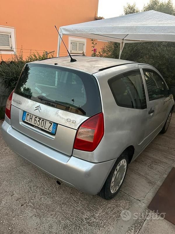 Usata Citroën C2 68 CV (50 kW) 2003 Grigio Utilitaria