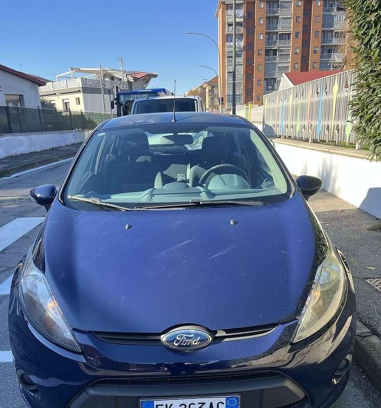 Usata Ford Fiesta 82 CV (60 kW) 2011 Blu/azzurro Berlina