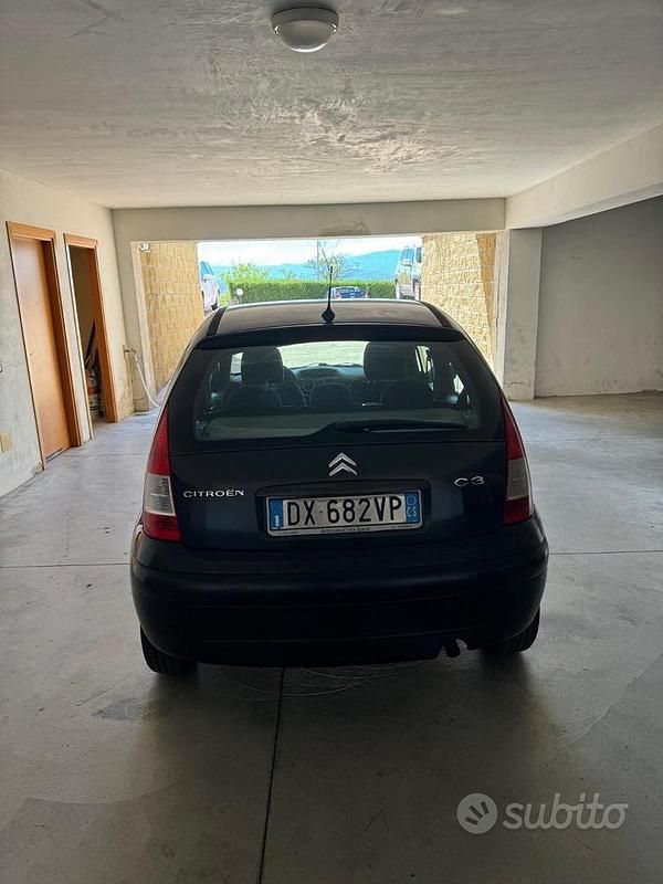 Begagnad Citroën C3 2009 Svart Halvkombi