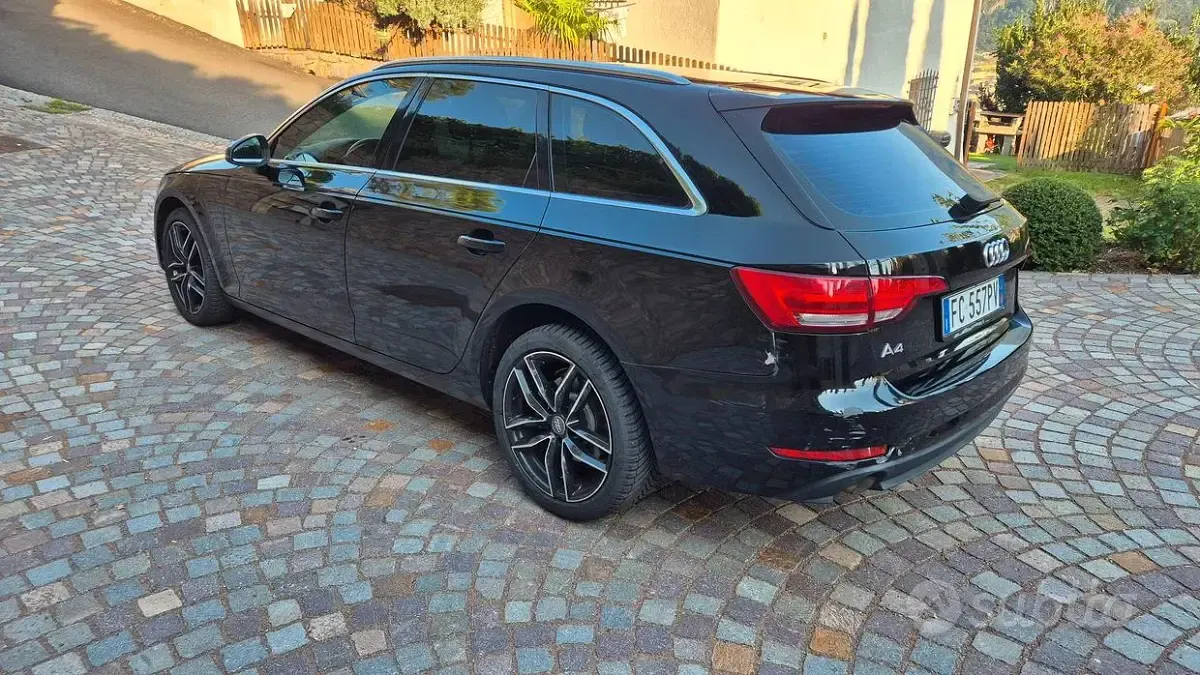 Usata Audi A4 150 CV (110 kW) 2016 Nero Station wagon