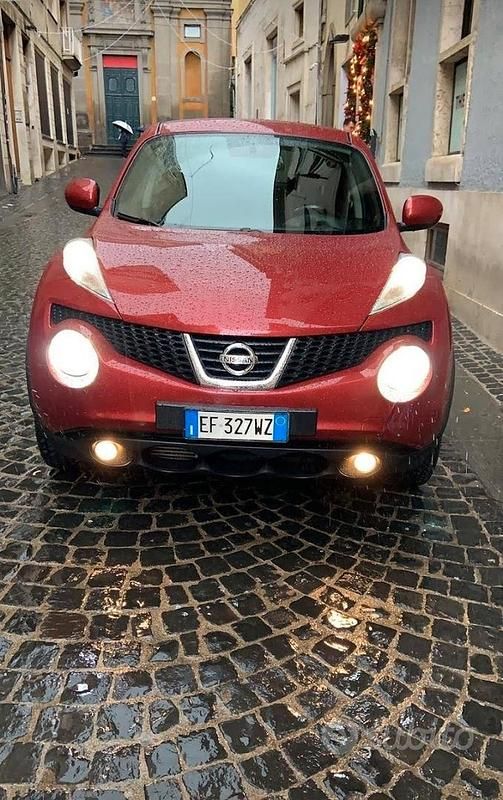 Usata Nissan Juke 110 CV (80 kW) 2011 Rosso SUV
