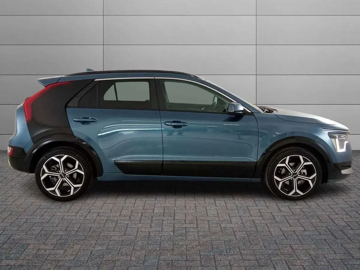 Usata Kia Niro 92 CV (67 kW) 2025 Blu/azzurro SUV