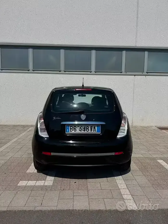 Usata Lancia Ypsilon 80 CV (58 kW) 2008 Nero Utilitaria