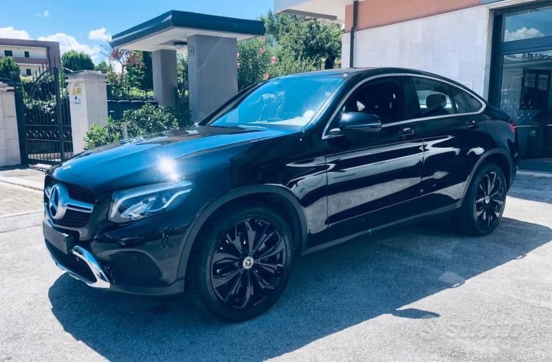 Usata Mercedes GLC220 170 CV (125 kW) 2019 Nero Coupé