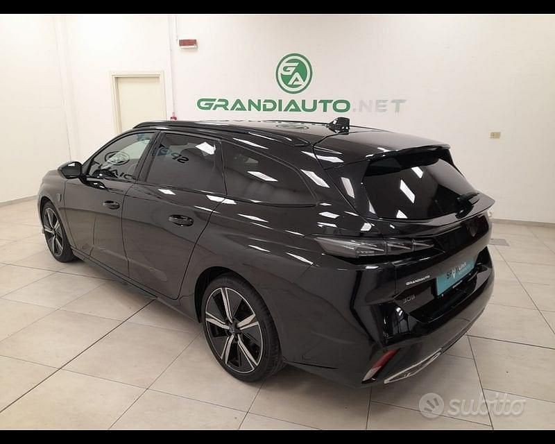 Usata Peugeot 308 GT 131 CV (96 kW) 2024 Nero Station wagon