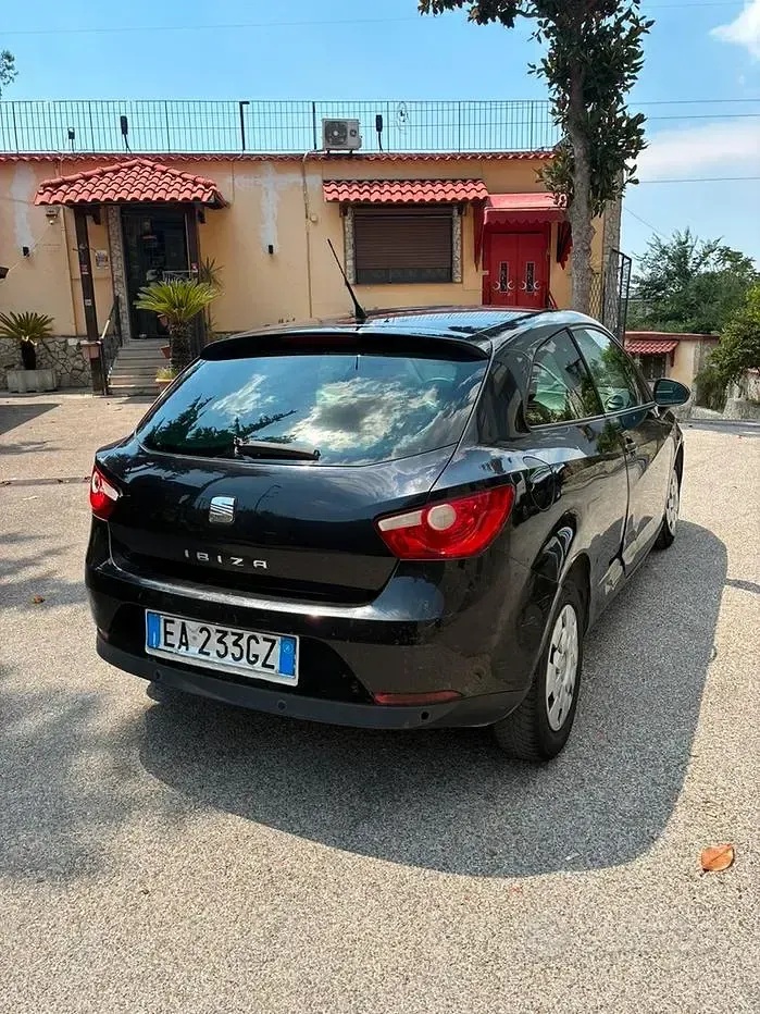 Usata Seat Ibiza 69 CV (50 kW) 2011 Nero Berlina