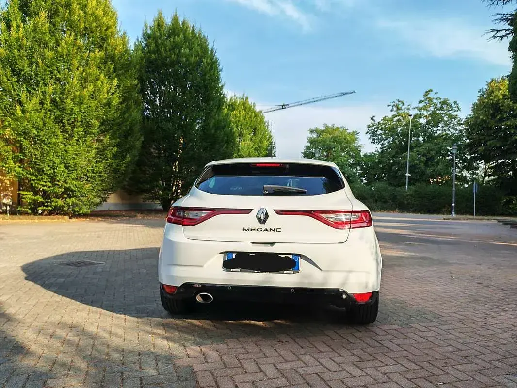 Usata Renault Mégane IV Intens 110 CV (80 kW) 2017 Bianco Berlina