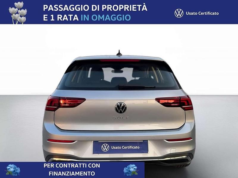 Usata VW Golf VIII Style 150 CV (110 kW) 2025 Dolomite silver metallizzato Berlina