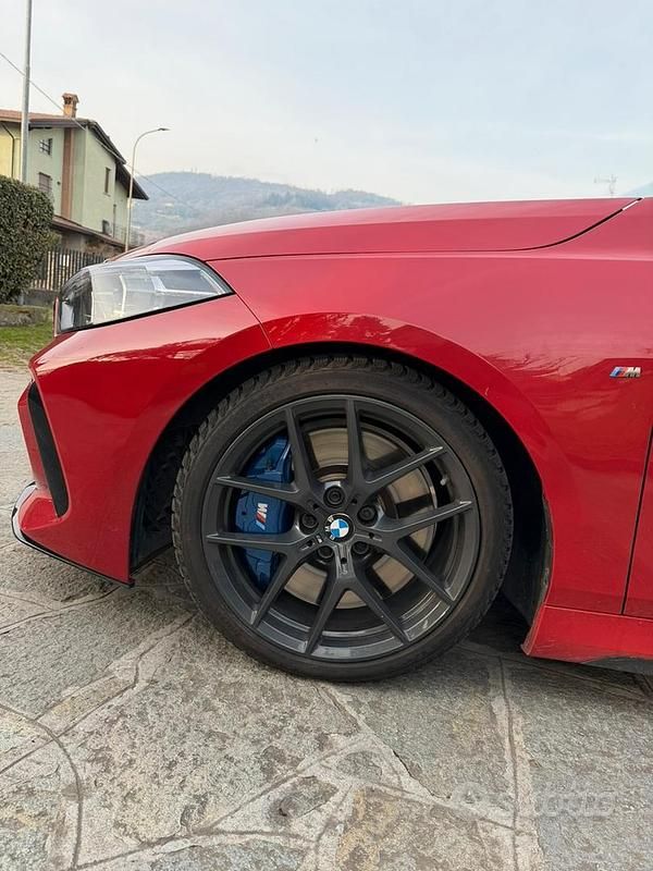 Usata BMW M135 306 CV (225 kW) 2021 Rosso Utilitaria