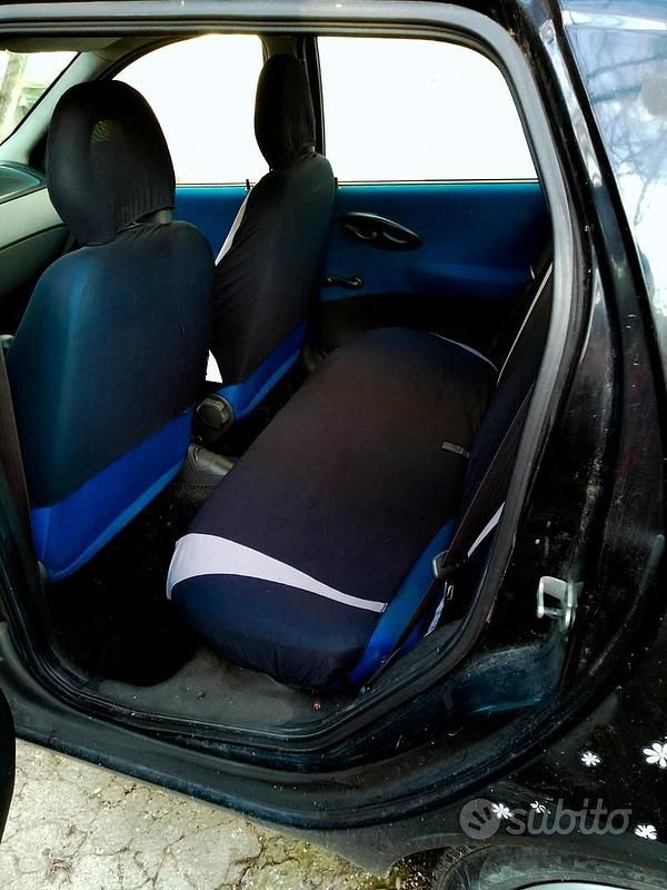 Usata Fiat Punto 2002 Nero Utilitaria