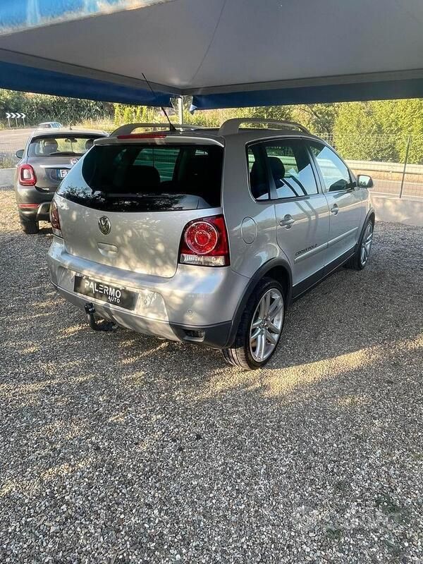 Usata VW Polo Highline 85 CV (62 kW) 2009 Grigio Berlina